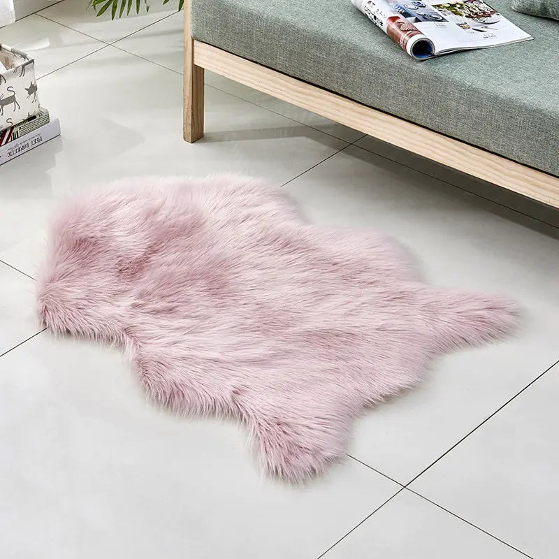 Cute Irregular Plush Rug for Living Room & Bedroom
